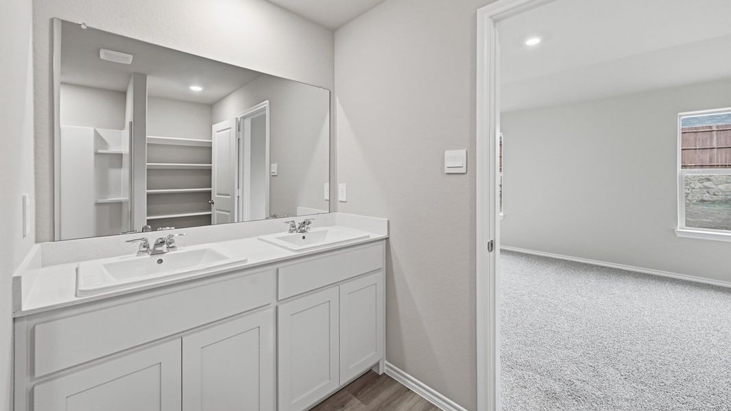 Representative furnished interior of a home built from the Easton by D.R. Horton in Rock Creek West, Fort Worth (Image 12).