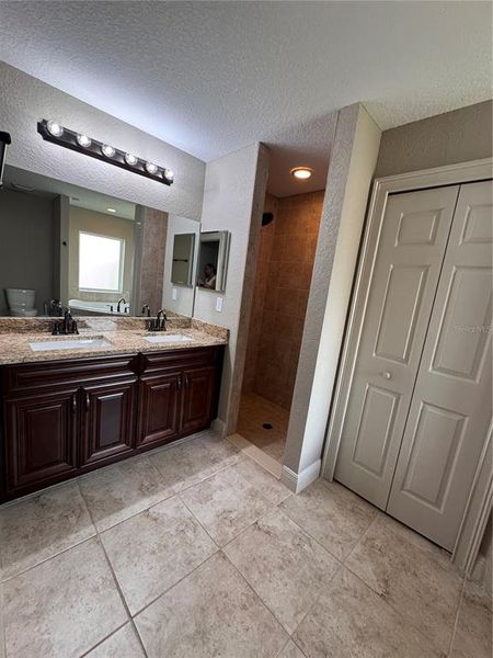 Furnished interior view inside a new home in , Ocala (Image 4).