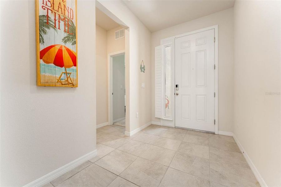 Spacious, unfurnished interior of a new home in Evergreen, Bradenton (Image 23). Spacious, unfurnished interior of a new home in Evergreen, Bradenton (Image 23).