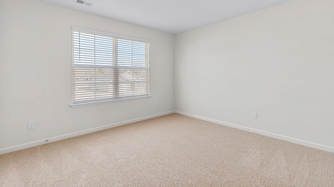 Spacious, unfurnished interior of a new home in Havencrest, Greensboro (Image 24).