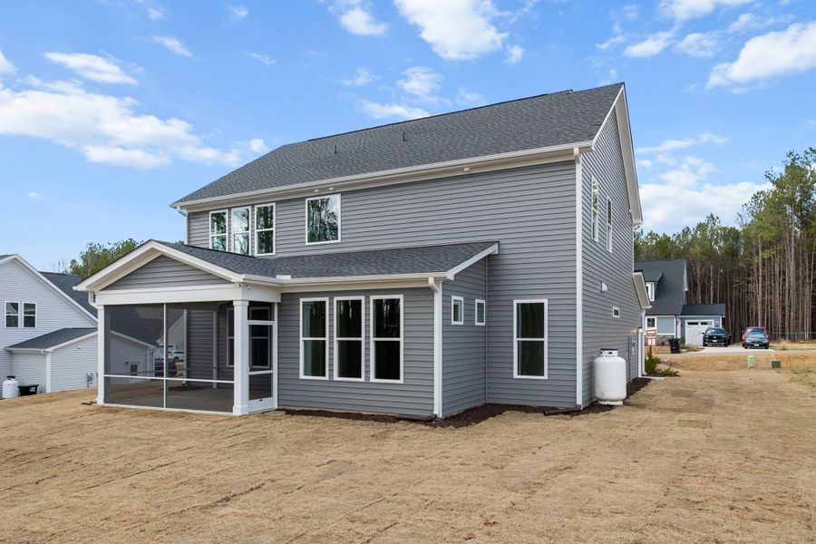 Representative exterior details of a home built from the The Hampton by RobuckHomes in Baylee Ridge, Selma (Image 72).