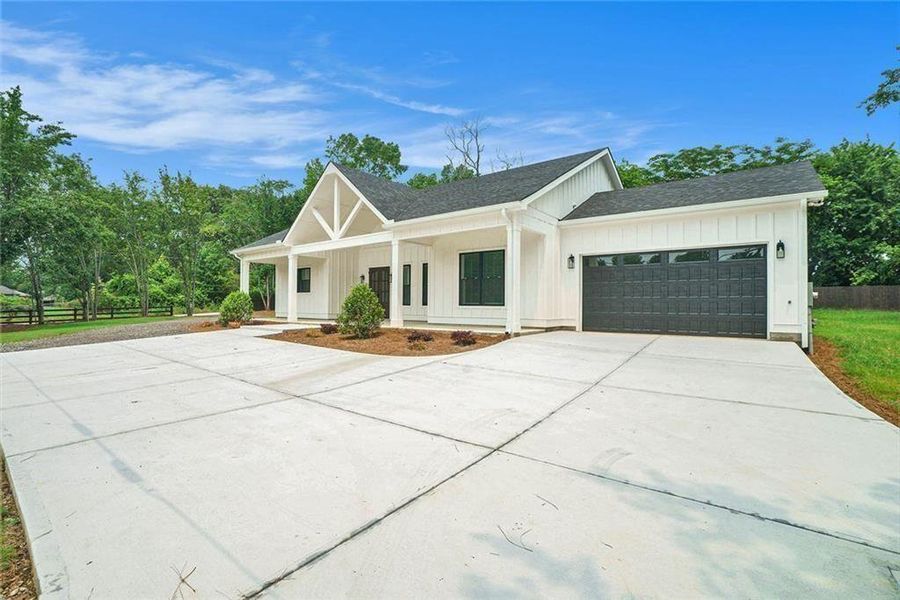 Image 33 of a home in . Image 33 of a home in .