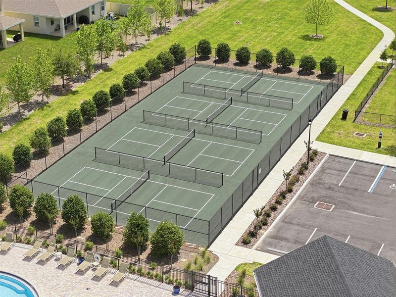 Community amenities in Waterford, Brooksville (Image 49).