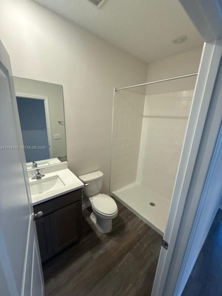 Furnished interior view inside a new home in , Land O' Lakes (Image 6).