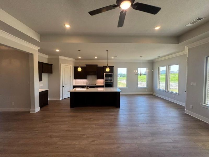 Spacious, unfurnished interior of a new home in Creekview Addition, Van Alstyne (Image 12). Spacious, unfurnished interior of a new home in Creekview Addition, Van Alstyne (Image 12).