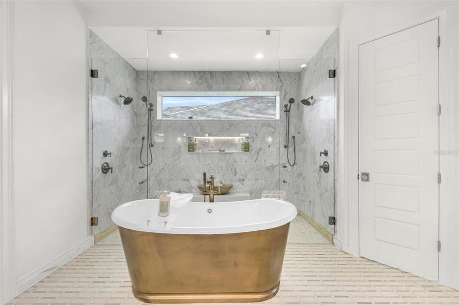 Furnished interior view inside a new home in , Venice (Image 15).