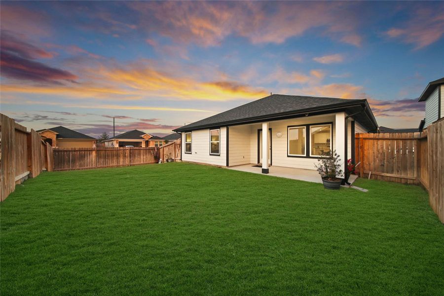 Exterior details and patio area of a home in Sorrento, Richmond (Image 31).