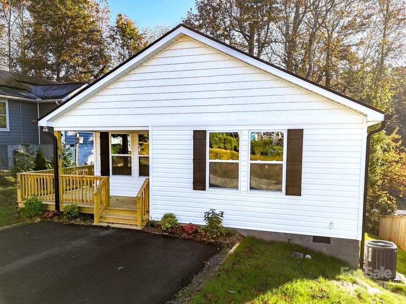 Image 44 of a home in .