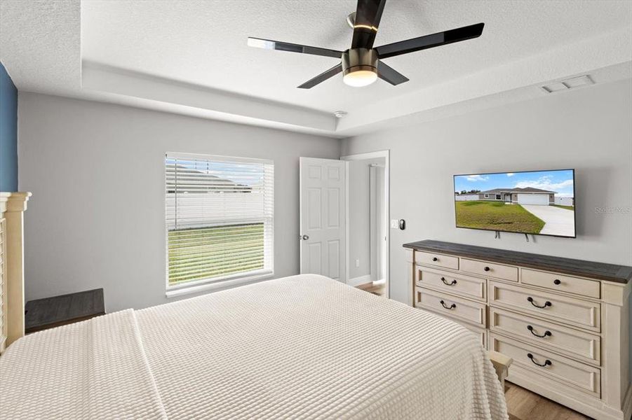 Furnished interior view inside a new home in , Ocala (Image 9).