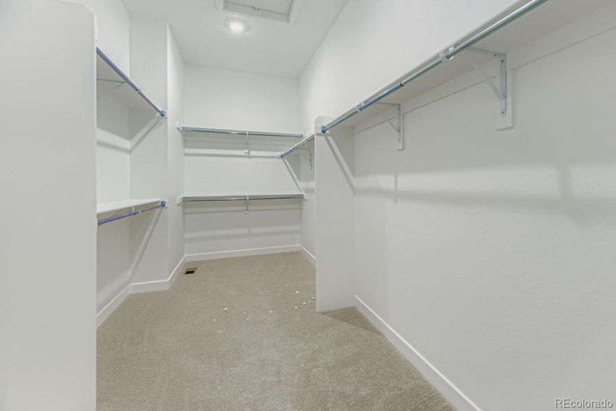 Spacious, unfurnished interior of a new home in Macanta: The Legends Collection, Castle Rock (Image 13).