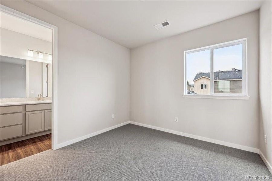 Spacious, unfurnished interior of a new home in Prestige Collection at Parkdale Commons, Erie (Image 20). Spacious, unfurnished interior of a new home in Prestige Collection at Parkdale Commons, Erie (Image 20).