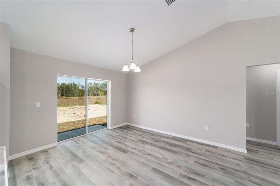 Spacious, unfurnished interior of a new home in , Citrus Springs (Image 15).