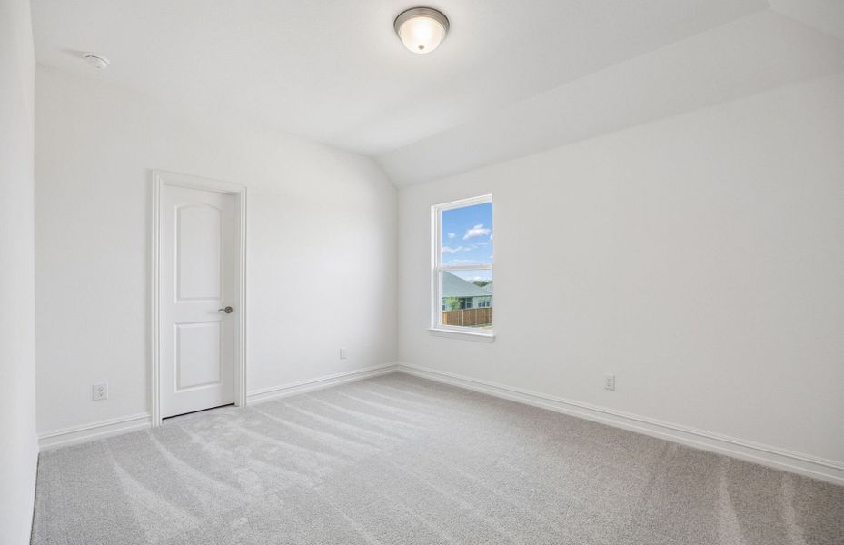 Spacious, unfurnished interior of a new home in Westside Preserve, Midlothian (Image 24).