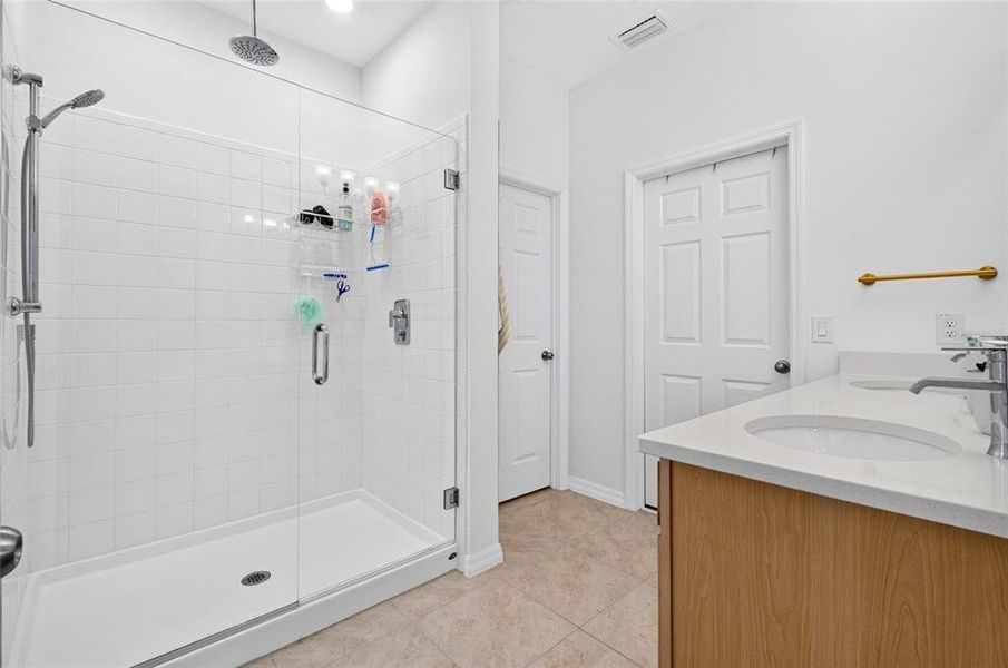 Image 40 of a home in .