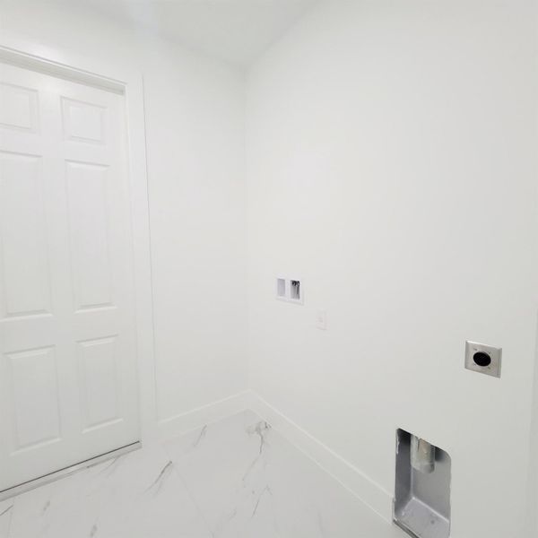 Image 27 of a home in .