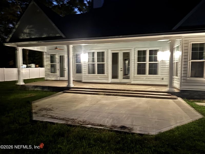 Exterior details and patio area of a home in , Jacksonville (Image 30).