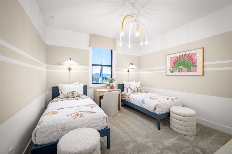 Spacious secondary bedroom with large windows Spacious secondary bedroom with large windows