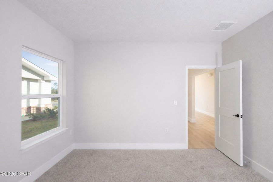 Spacious, unfurnished interior of a new home in Parkbrook, Panama City (Image 11).