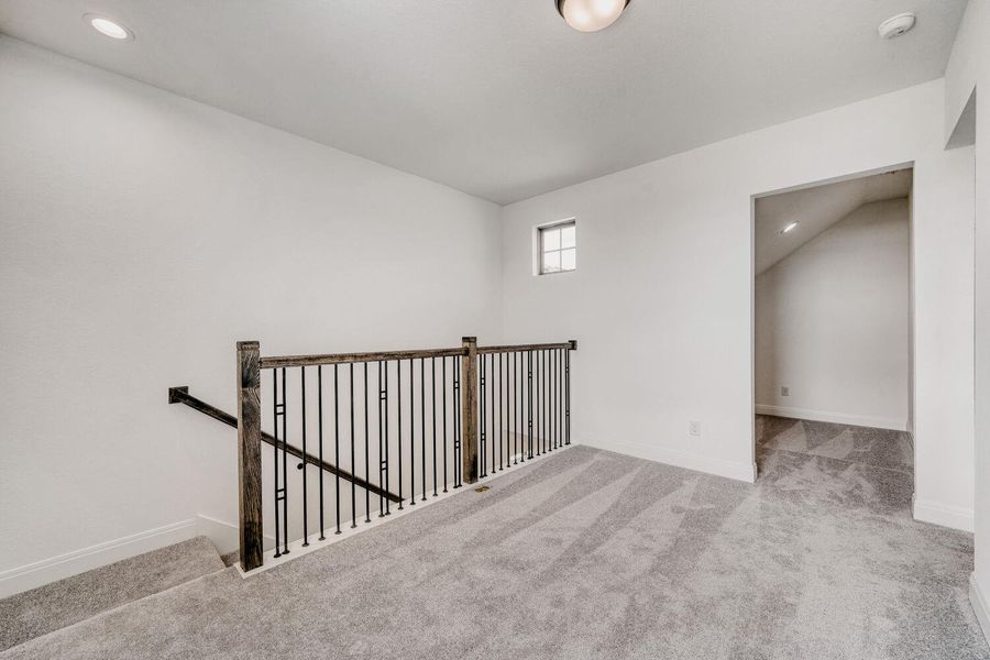 Spacious, unfurnished interior of a new home in , Buda (Image 14).