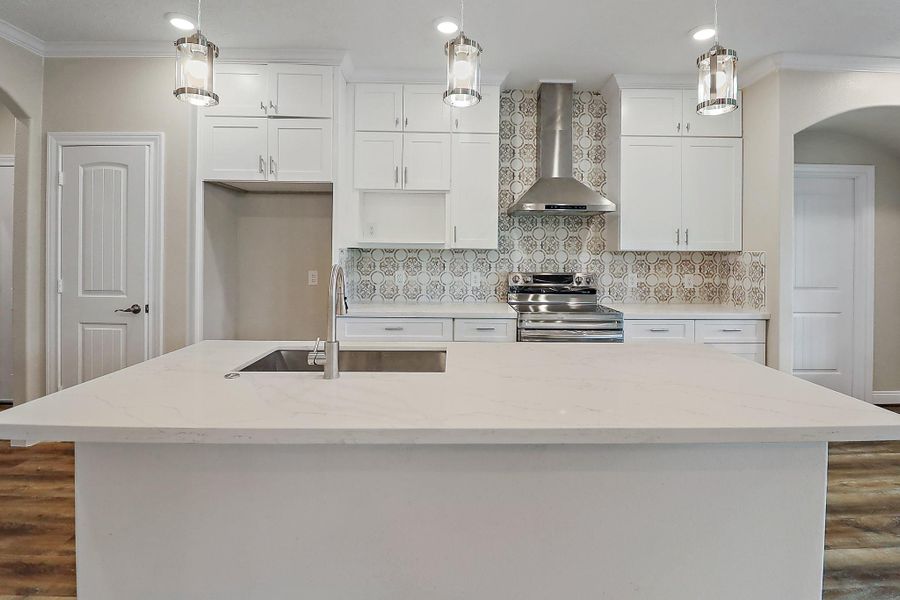 Spacious island Spacious island