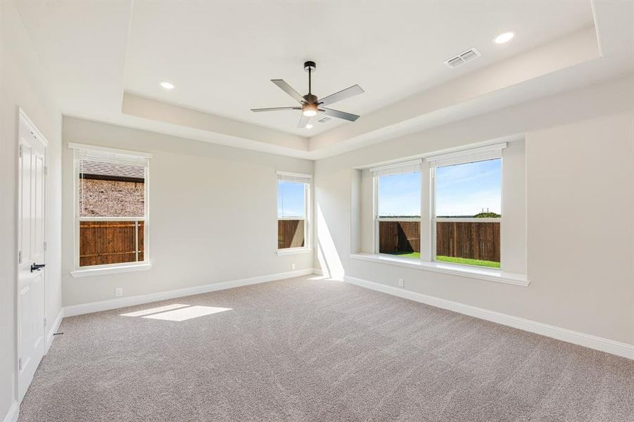 Spacious, unfurnished interior of a new home in Villages of Walnut Grove, Midlothian (Image 22). Spacious, unfurnished interior of a new home in Villages of Walnut Grove, Midlothian (Image 22).