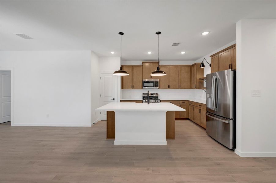 Gourmet island kitchen (*Photo not of actual home and used for illustration purposes only.)