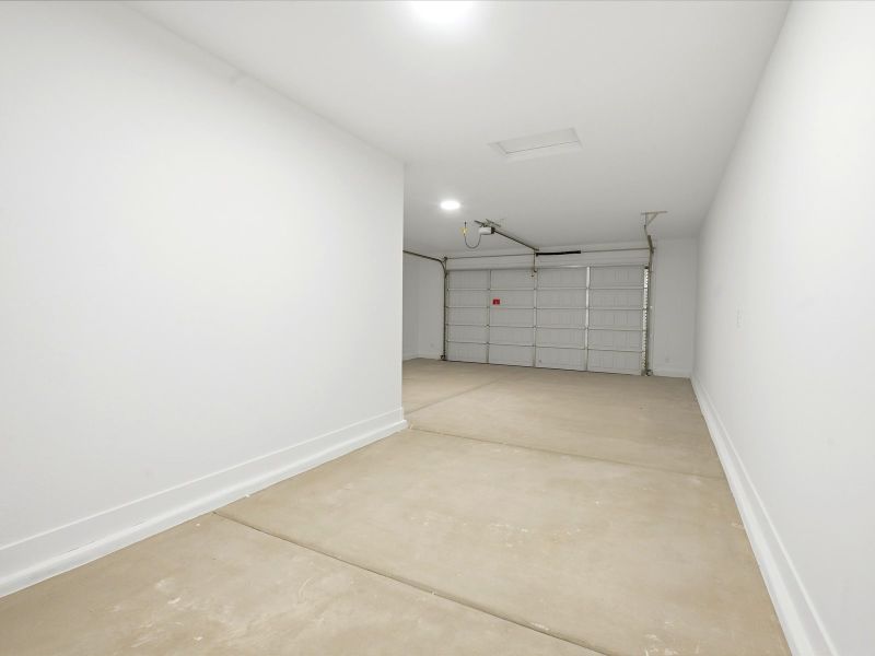 Spacious, unfurnished interior of a new home in Legacy Place, Glendale (Image 22).