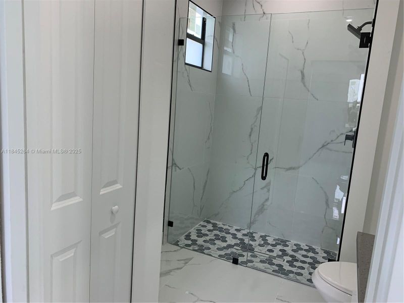 Image 24 of a home in .