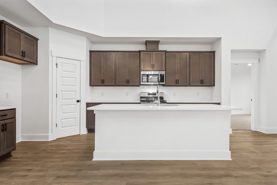 Representative furnished interior of a home built from the The Ridgeport M by Davidson Homes LLC in Parks at Foster Crossing, Anna (Image 7).