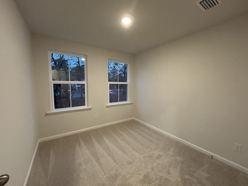 Spacious, unfurnished interior of a new home in , Summerville (Image 30).