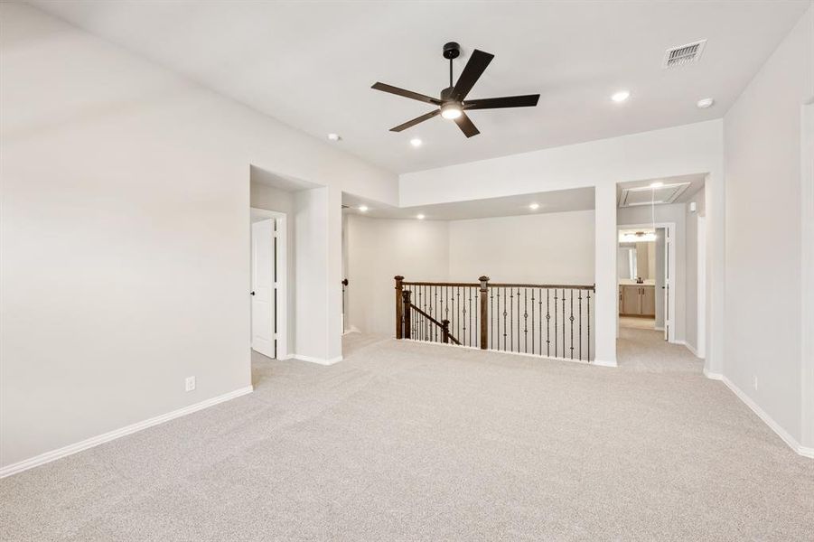 Spacious, unfurnished interior of a new home in Devonshire, Forney (Image 30).