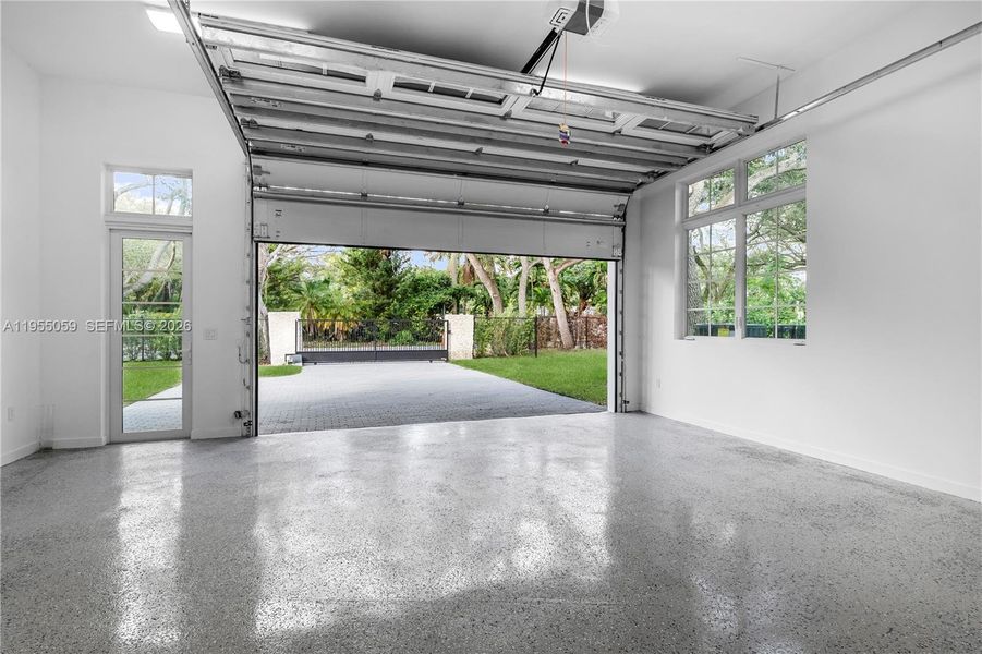 Spacious, unfurnished interior of a new home in , Miami (Image 20).