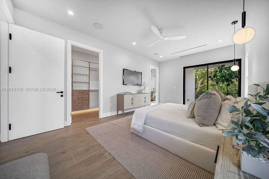 Furnished interior view inside a new home in , Fort Lauderdale (Image 43).