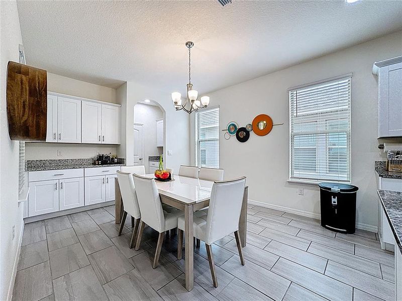 Furnished interior view inside a new home in , Winter Garden (Image 59).