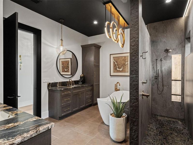 Furnished interior view inside a new home in , Orlando (Image 49).