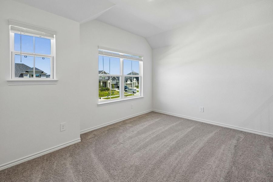 Spacious, unfurnished interior of a new home in Montgomery Bend, Montgomery (Image 28).