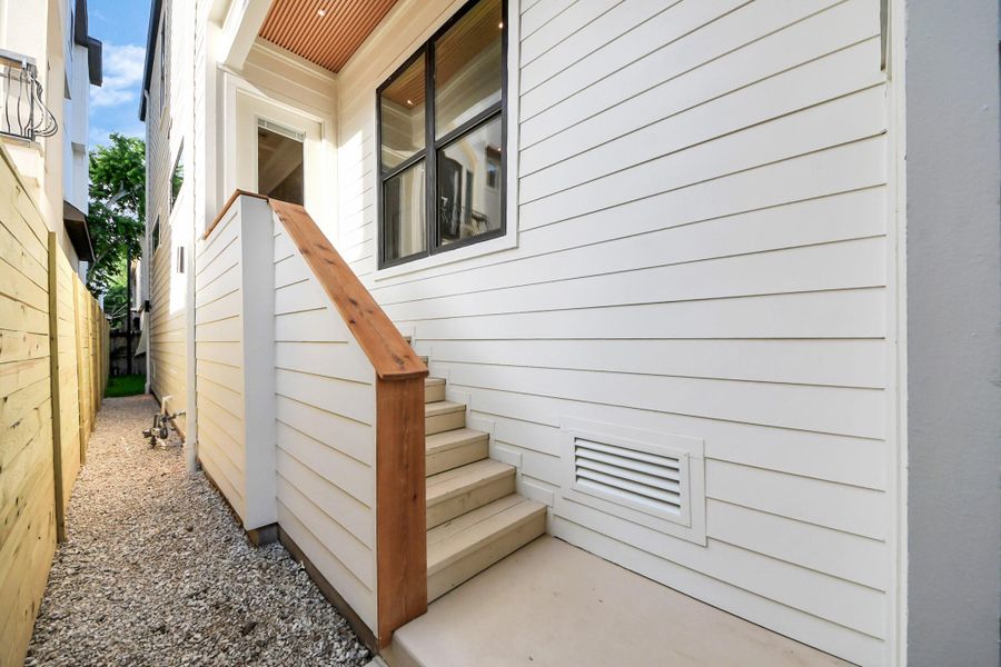 Image 28 of a home in . Image 28 of a home in .