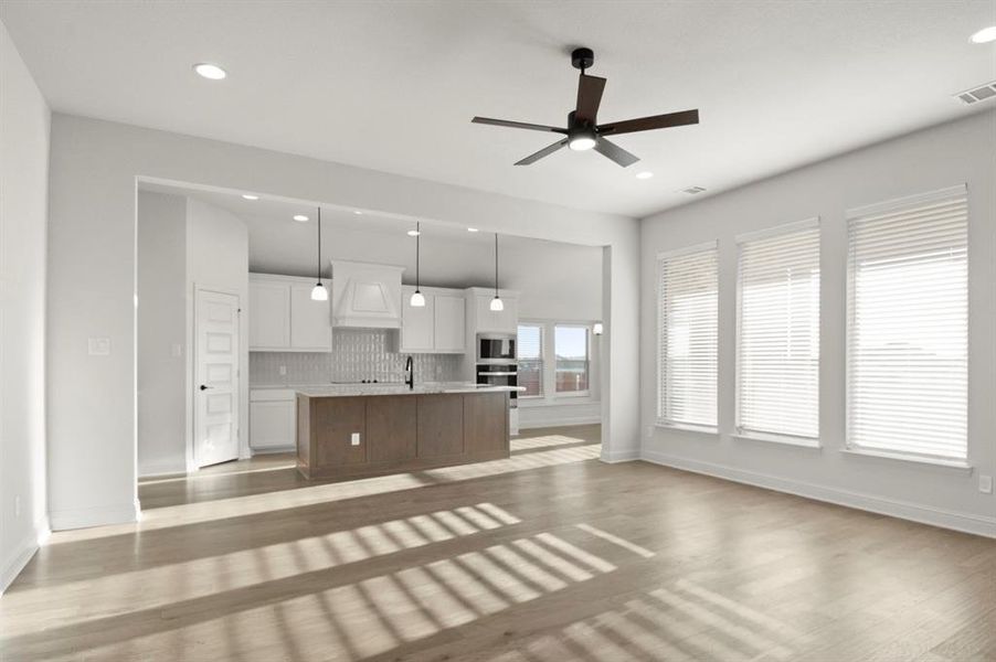 Spacious, unfurnished interior of a new home in Bull Hide Estates, Hewitt (Image 23).