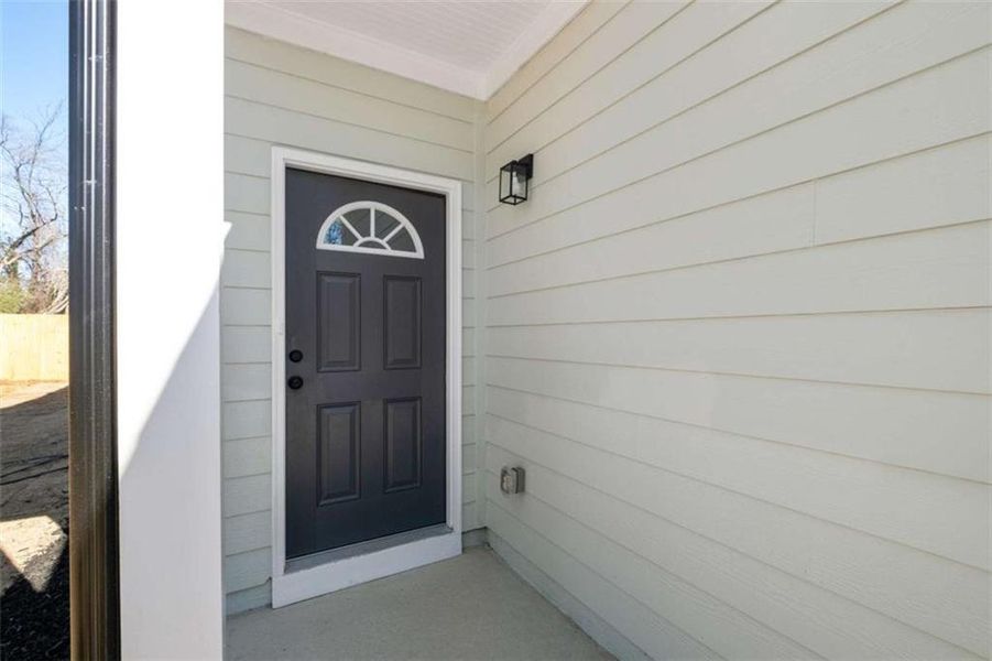Exterior details and patio area of a home in , Griffin (Image 3).
