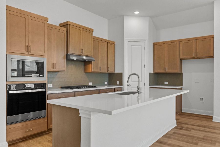 Gorgeous Open Concept Kitchen