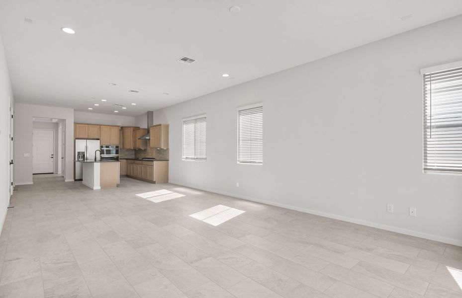 Spacious, unfurnished interior of a new home in Regent Hills - Meadow Series, Buckeye (Image 24).