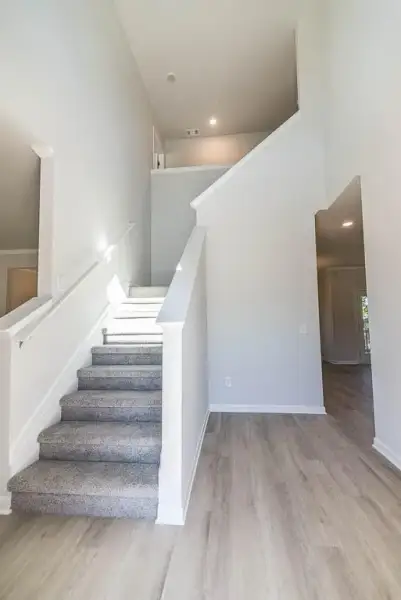 Spacious, unfurnished interior of a new home in , Douglasville (Image 12).