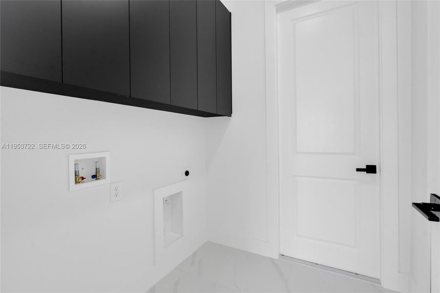 Spacious, unfurnished interior of a new home in , Lehigh Acres (Image 34). Spacious, unfurnished interior of a new home in , Lehigh Acres (Image 34).