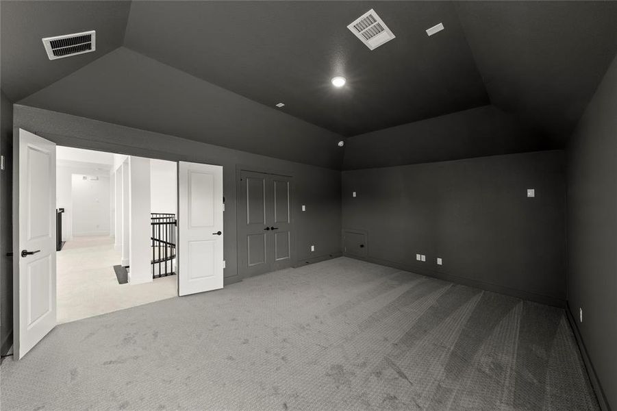 24. 1700 Pepperdine - Media