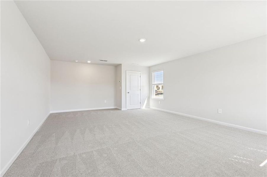Spacious, unfurnished interior of a new home in Preserve at Mountain Creek, Pendergrass (Image 38).