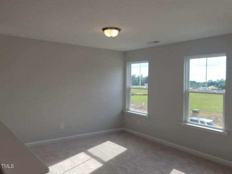 Spacious, unfurnished interior of a new home in Tobacco Road, Angier (Image 89). Spacious, unfurnished interior of a new home in Tobacco Road, Angier (Image 89).