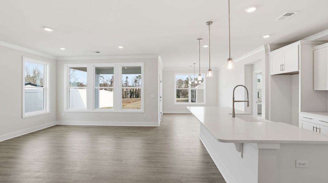 Spacious, unfurnished interior of a new home in Cottonwood Ridge, Piedmont (Image 22). Spacious, unfurnished interior of a new home in Cottonwood Ridge, Piedmont (Image 22).