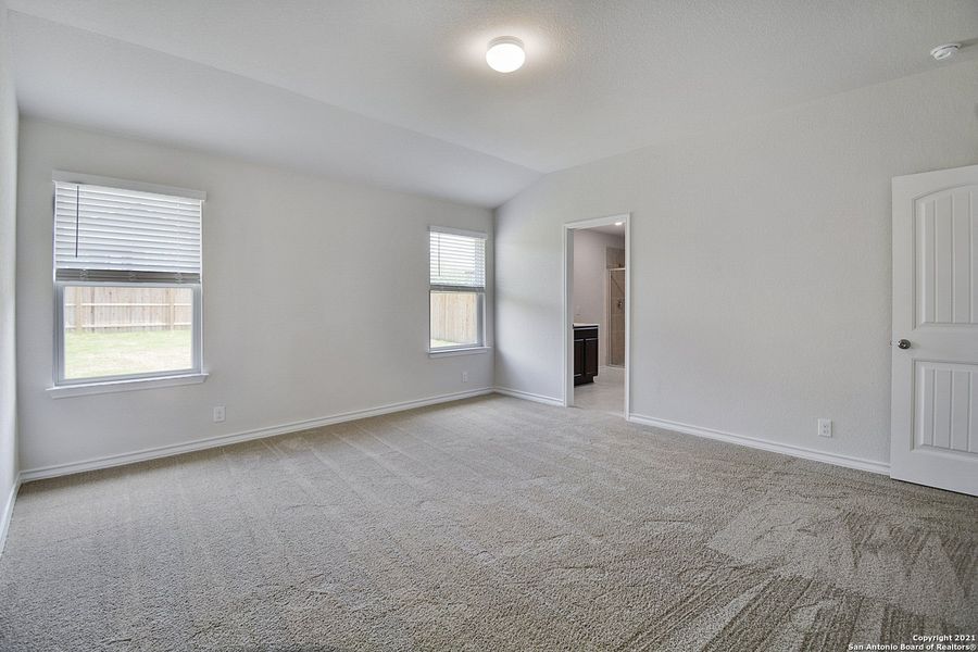 Spacious, unfurnished interior of a new home in The Canyons at Amhurst, San Antonio (Image 6). Spacious, unfurnished interior of a new home in The Canyons at Amhurst, San Antonio (Image 6).