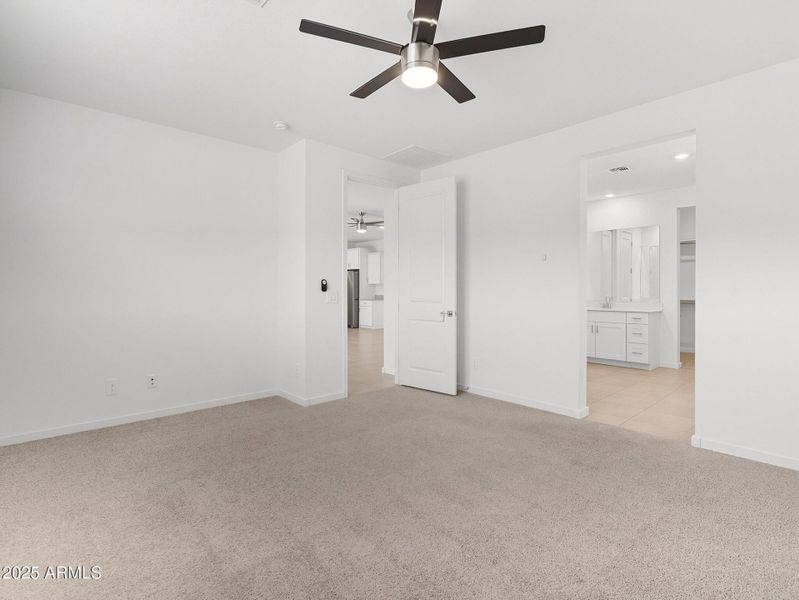 20-web-or-mls-Bee-20 20-web-or-mls-Bee-20