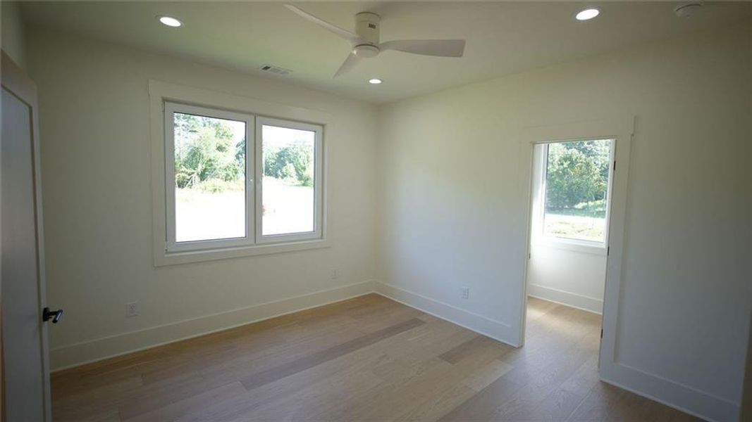 Spacious, unfurnished interior of a new home in , Flowery Branch (Image 46).